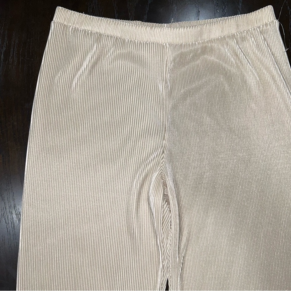 NWOT anthropology RO&DE Casual Plisse pants, wide leg pleated woman’s La… - Picture 4 of 7